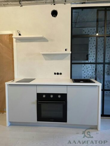 115. Микро кухня в светлых тонах