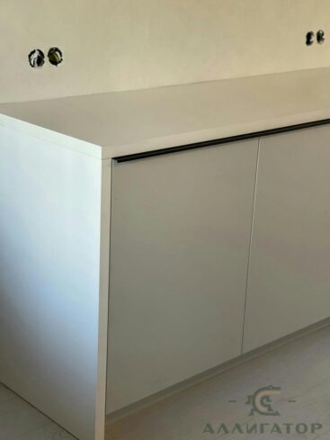 115. Микро кухня в светлых тонах