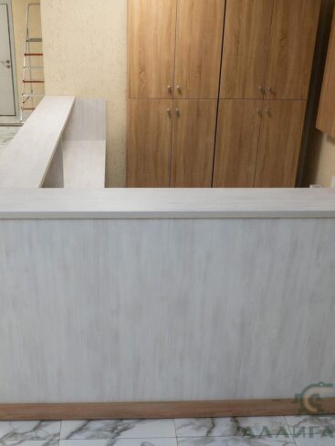 227. Ресепшн под дерево на проходной