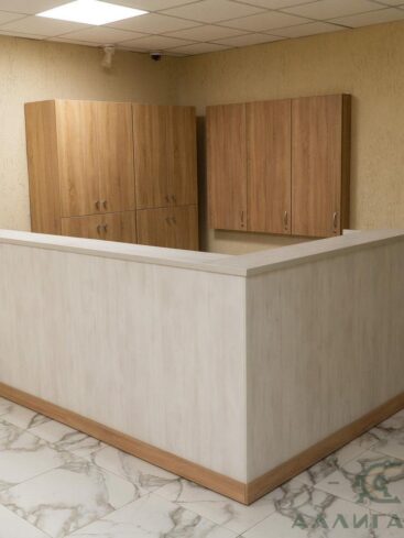 227. Ресепшн под дерево на проходной