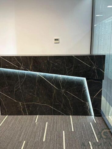 232. Ресепшн под заказ с подсветкой