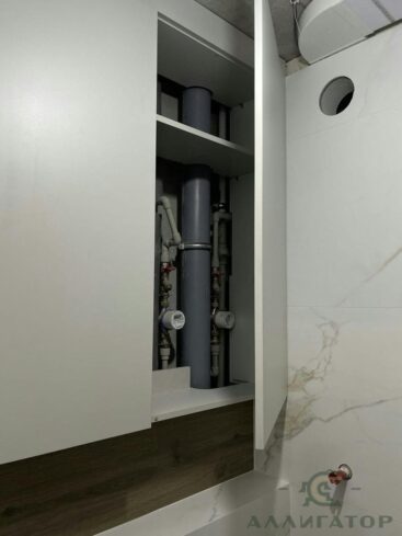 102. Светлая консоль в санузел