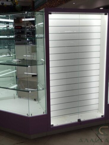 244. Торговый островок фиолетового цвета