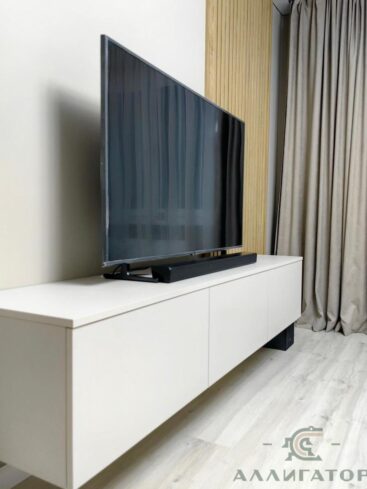 257. Тумба под ТВ без ручек белого цвета